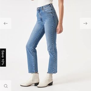 rolla’s original straight leg jeans in brad blue wash (size 27)